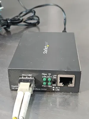 Startech MCM1110MMLC Gigabit Ethernet Fiber Media Converter W/ Control loc4C4