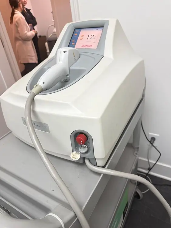 Used LUMENIS ET 400 MS DIODE HAIR REMOVAL LASER Lasers / Laser Systems Minnesota US | Midwest Medical #1467825