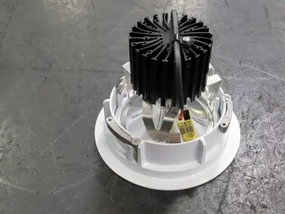 NEW LUMINII AR3D-FL-A90-645-35-10-00-01-01