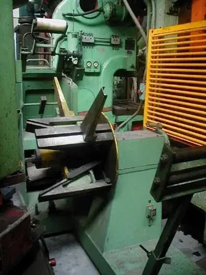 USED SCHULER COMBI (+DECOILER) 250 X 2 MM