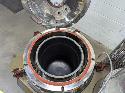 Cosmos 660 Vacuum Extractor