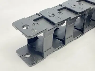 0450.21 | Kabelschlepp  OKSO Energy Chain Cable Carrier 44 Links - Used