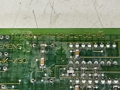 USED SIEMENS C79040-A432-C2-04-86