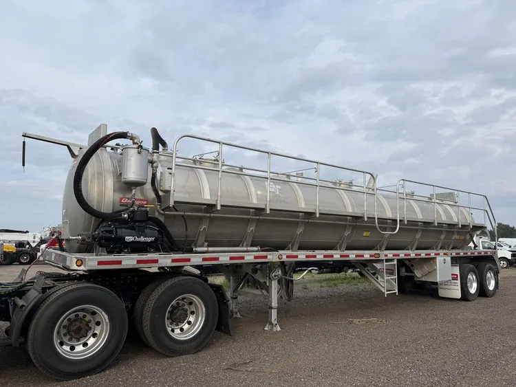 Used 2024 GALLEGOS VACUUM TANK TRAILER Vacuum Trailers Minnesota US | Carco Truck & Equipment #1514122