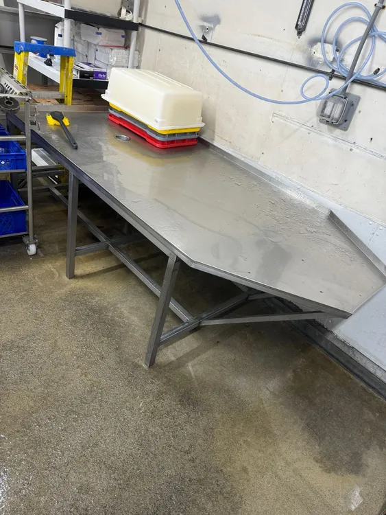 Used STAINLESS STEEL Inspection Table Preparation Tables Illinois US | M&M Equipment Corp. #1145732