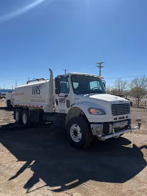 USED 2019 Freightliner M2 106