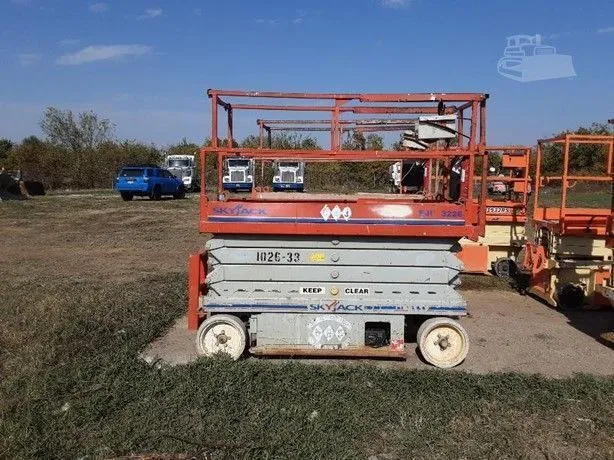 Used 2005 SKYJACK SJIII 3226 Scissor Lifters Iowa US | Bryan Heavy Equipment #183536