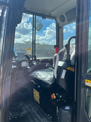 XCMG XE45U Excavator | Iron Listing (9)