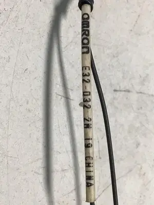 USED OMRON E32-D32