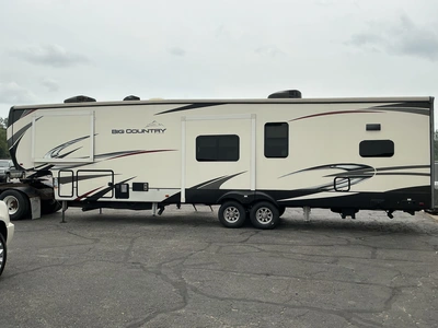 Used 2019 HEARTLAND BIG COUNTRY 3806RKD Campers, Caravans, Motorhomes Michigan US | Miedema Asset Management Group #1334395