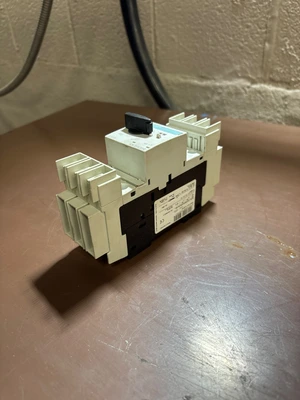 Used SIEMENS 3RV1721-1JD10 Circuit Breakers Illinois US | Aucto #1328624