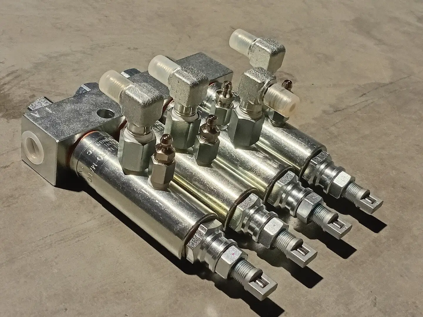 NEW HITACHI 4411374
