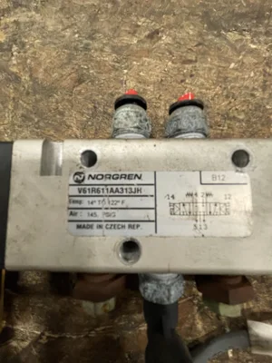 Norgren V61R611AA313JH Pneumatic Solenoid Control Valve 145PSI 4-way, 3-pos.