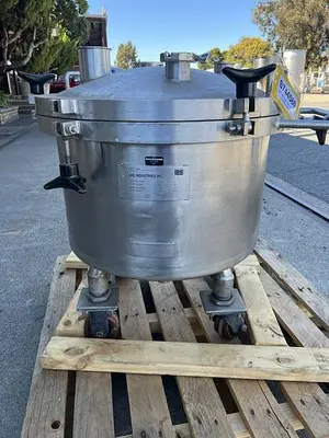 USED 1989 LEE INDUSTRIES 100LDBT