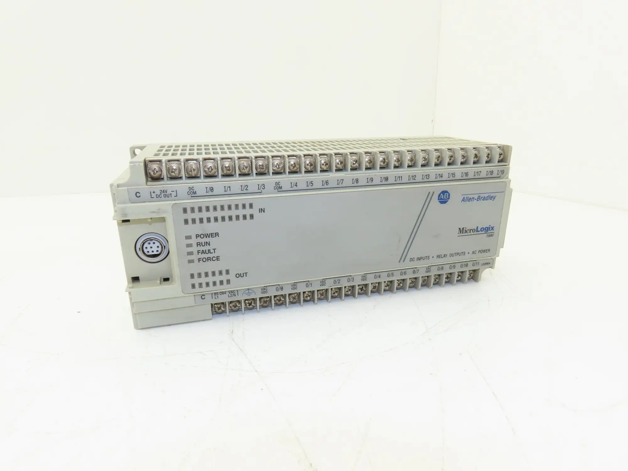 Allen Bradley 1761-L32BWA MicroLogix 1000 PLC Controller Ser E FRN 1.0 -READ