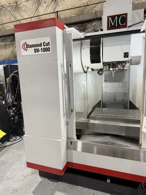 USED 2013 MITSUBISHI DV-1000