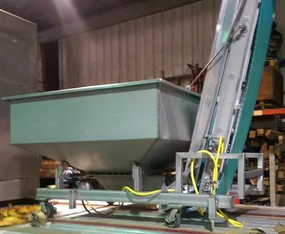 DOUGH PUMP AND INCLINE CONVEYOR