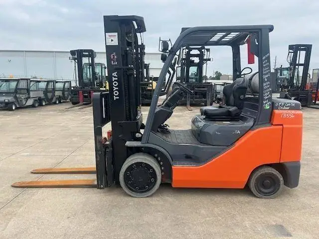 Used 2018 TOYOTA 8FGC35U Liquid Propane Forklifts Illinois US | Somerset Equipment Sales #1546263