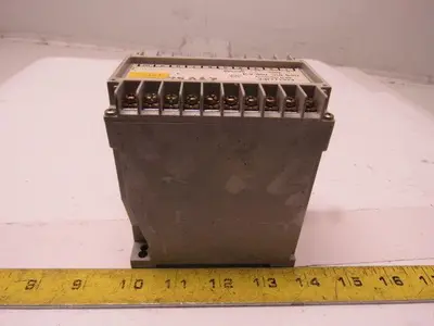 Balluff 516-706-A-3 Power Supply 24V DC 500MA  110V/220V