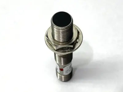 USED ACI INDUCTIVE PROXIMITY SENSOR 2MM SENSING RANGE 10-30VDC M12