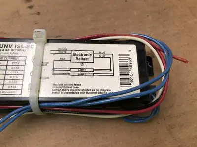 Sylvania QHE2x32T8/UNV ISL-SC 2-Lamp Instant Start T8 Ballast 120-277V 60Hz