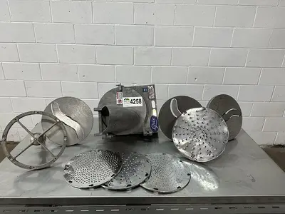 Globe Slicer Attachments