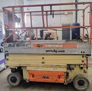 USED 2005 JLG 2030 ES