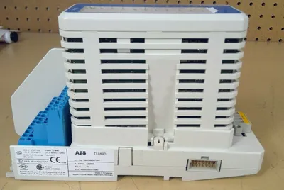 ABB TU890 - 3BSC690075R1Termination Module w/ DO890 - 3BSC690074R1 Module 4H
