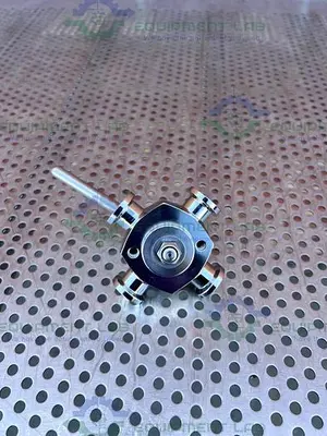 Used GE HEALTHCARE SALVI DN6 776 4-WAY 316L VALVE 18-5757-01 W/ 1/2" SANITARY FITTING Valves/Fittings California US | Equipment Lab #485534