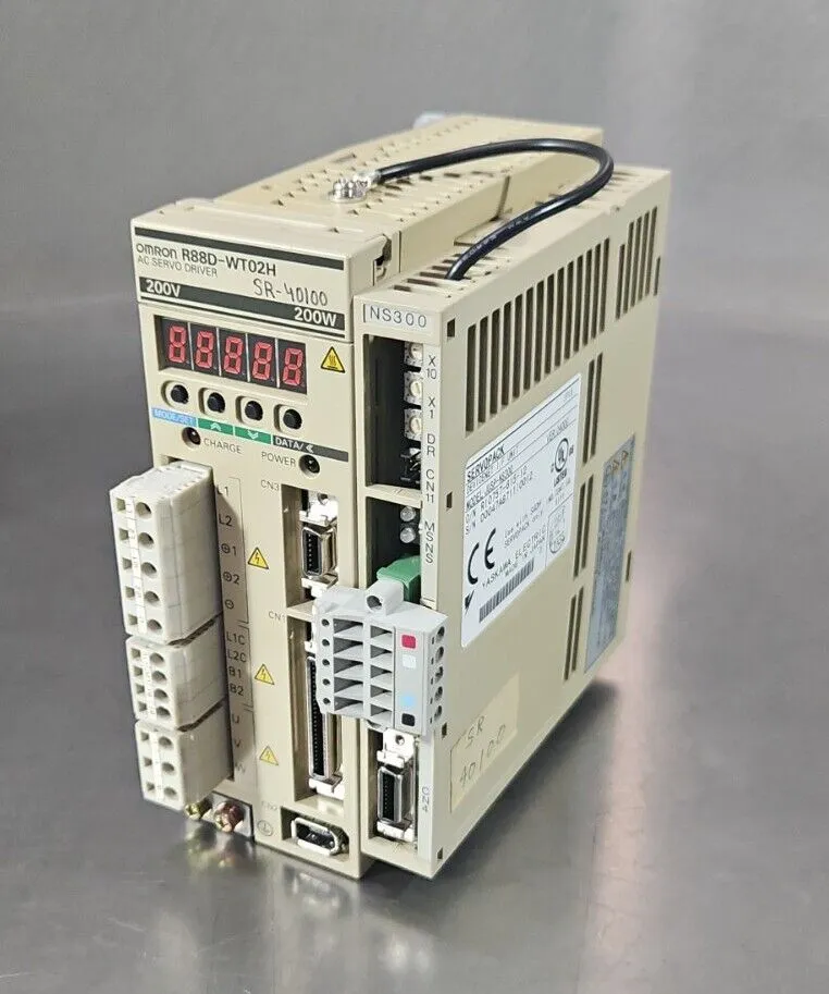 Omron R88D-WT02H Servo Diver w/JUSP-NS300 Module Loc 1D-2