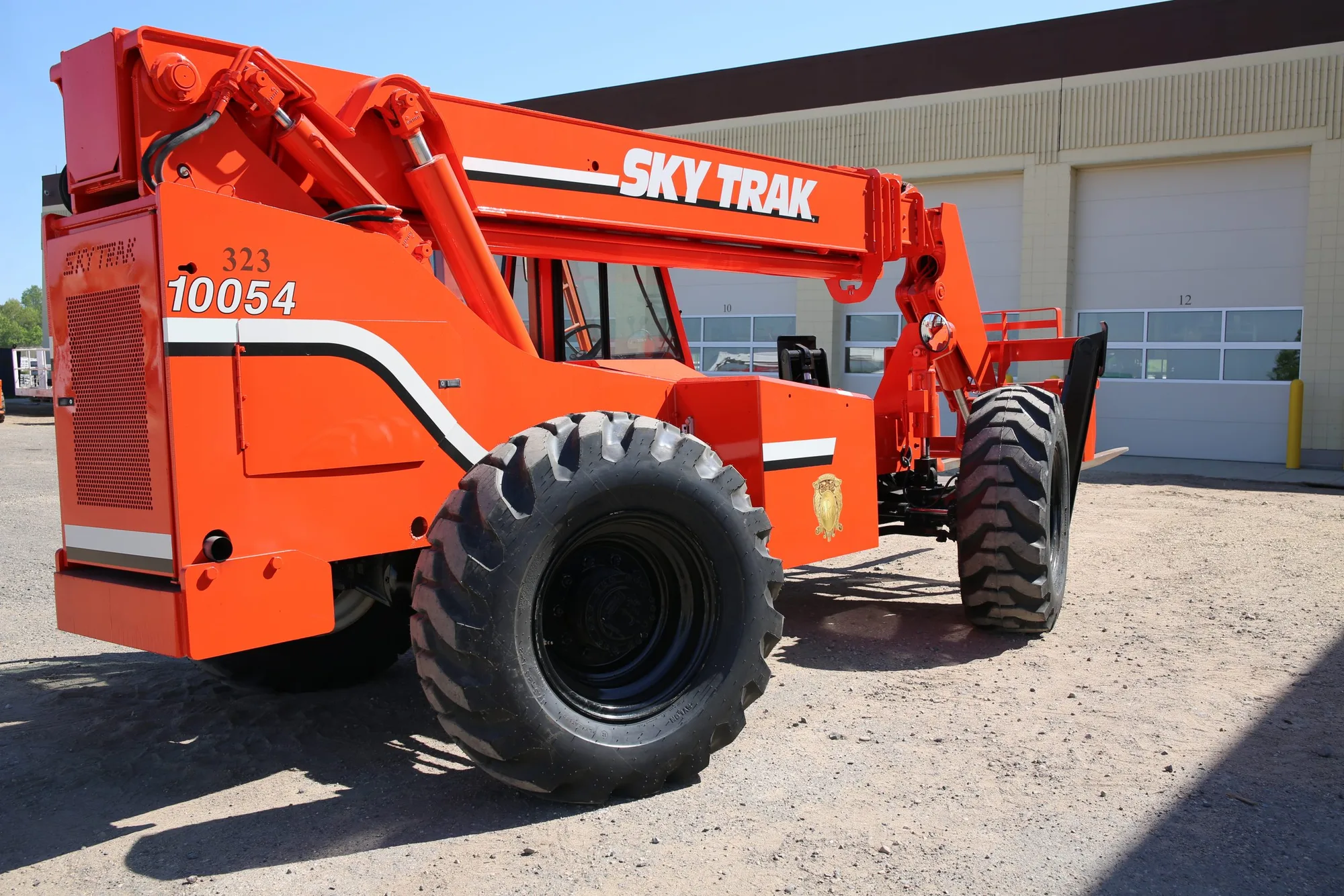 USED 2017 SkyTrak 10054