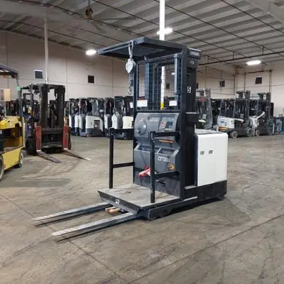 USED 2016 CROWN SP3510-30