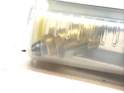 USED NEWPORT 1/4-127 HEX ADJUSTMENT SCREW 0.5" TRAVEL 90N LOAD