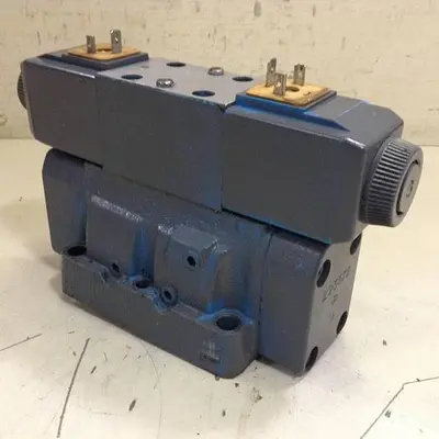 USED VICKERS DG4V-3-6C-M-U-HL7-60-B13