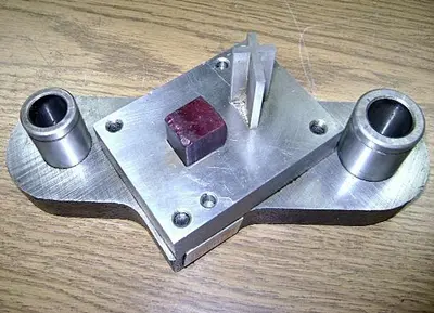 1572-390 Stamping Press Tool And Die To Make Religious Cross- Jewelry Pendant