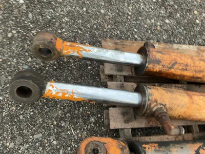 Used _UNKNOWN_ _UNKNOWN_ Hydraulic Cylinders Michigan US | Miedema Asset Management Group #1301538