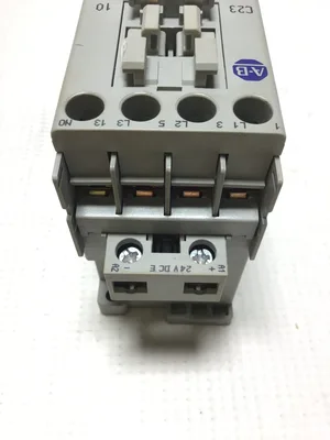 Allen-Bradley 100-C23EJ10 Contactor Ser C 6kV AC-1 690V 32A AC-12 20A