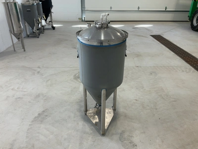 Used SPIKE BREWING CF15 CONICAL FERMENTER/UNITANK WITH INSULATED CONICAL JACKET 18 GALLONS Brewing Equipment Michigan US | Miedema Asset Management Group #1580116