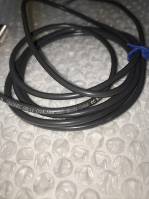 NEW OMRON E2E-X3D1S