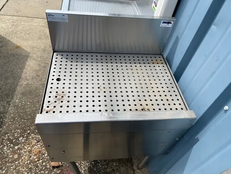 Used Glastender Used 24" Glastender Stainless Steel Under Bar Drainboard - SS106 Underbar Equipment Illinois US | Falcon Restaurant Supply #1375952