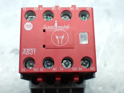 NEW ALLENBRADLEY 700SCF620EJBC