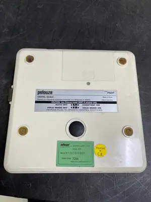 Used Rubbermaid Used Rubbermaid® Pelouze® FS2P Digital Portion Control Scale-2lb Food Scales Illinois US | Falcon Restaurant Supply #1376353