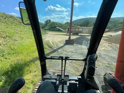 Used 2010 LINK-BELT 240 X2 LF Excavators Pennsylvania US | Proxy Equipment #1377859