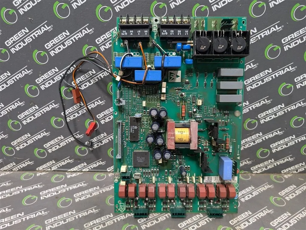 Danfoss 175H3828 DT4 Variable Frequency Drive Control Board 175H3840 Used