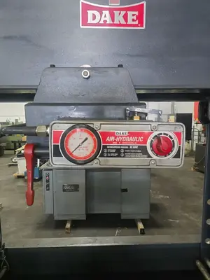 USED DAKE 906650