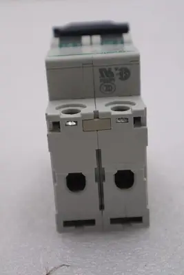 SCHNEIDER ELECTRIC 591942 CIRCUIT BREAKER 2 POLE 240VAC STOCK #K-2327