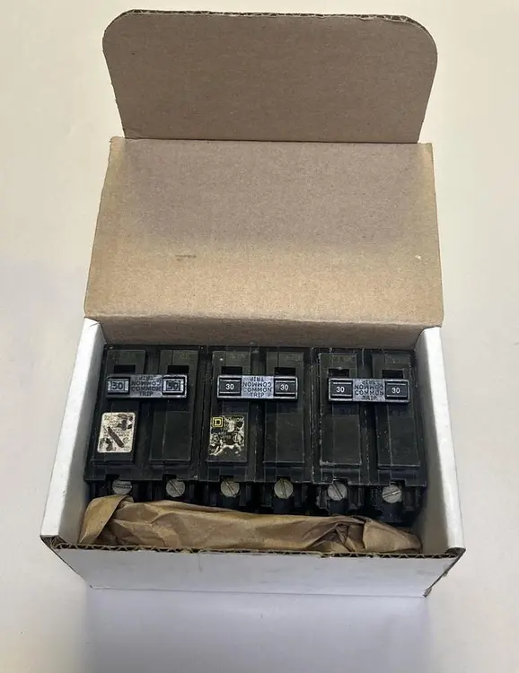 Used SQUARE D HOM230 Miscellaneous Equipment (Electrical & Power) | Surplus Asset Holdings #1199491