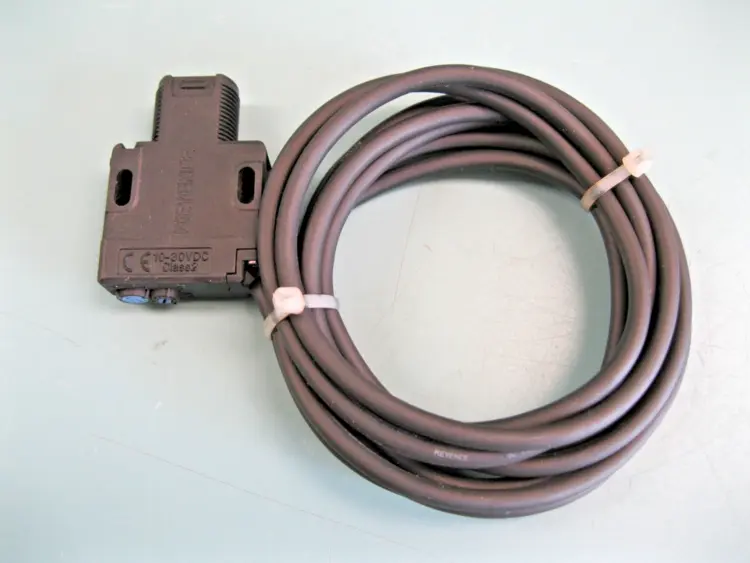 Used KEYENCE PZ-G61B Automation Control (HMI) New Hampshire US | Bitter End Trading #1127423
