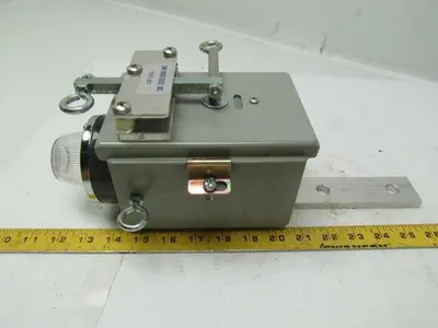 CMH Industries 1760-5VX Andon Pull Box CMH 42595 w/ clear lens New