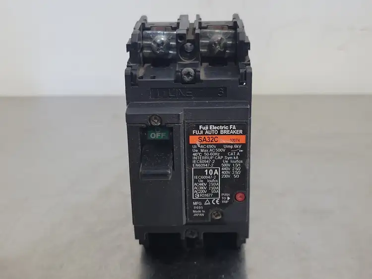 Used FUJI ELECTRIC SA32C Switchgears British Columbia CA | Lenmark #241646